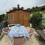 La Casita De La Pared