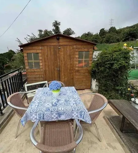 La Casita De La Pared