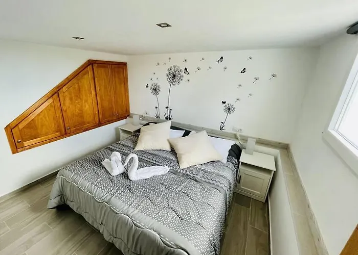 La Casita De La Pared *